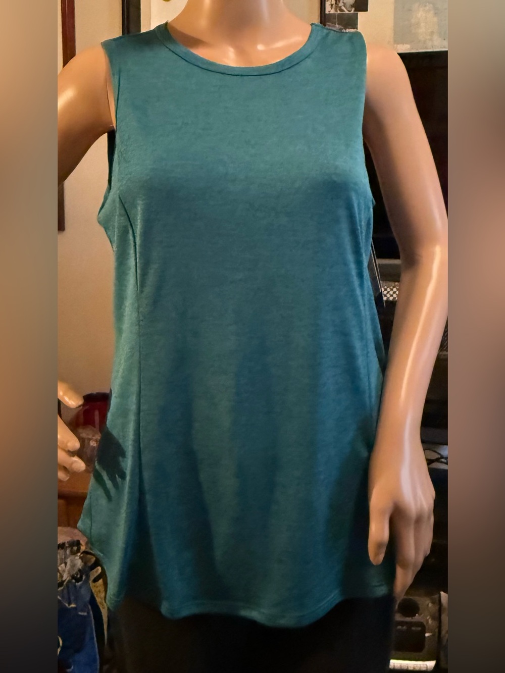 BLUE MOUNTAIN Tech Tank-top With Moisture Wicking. NWT